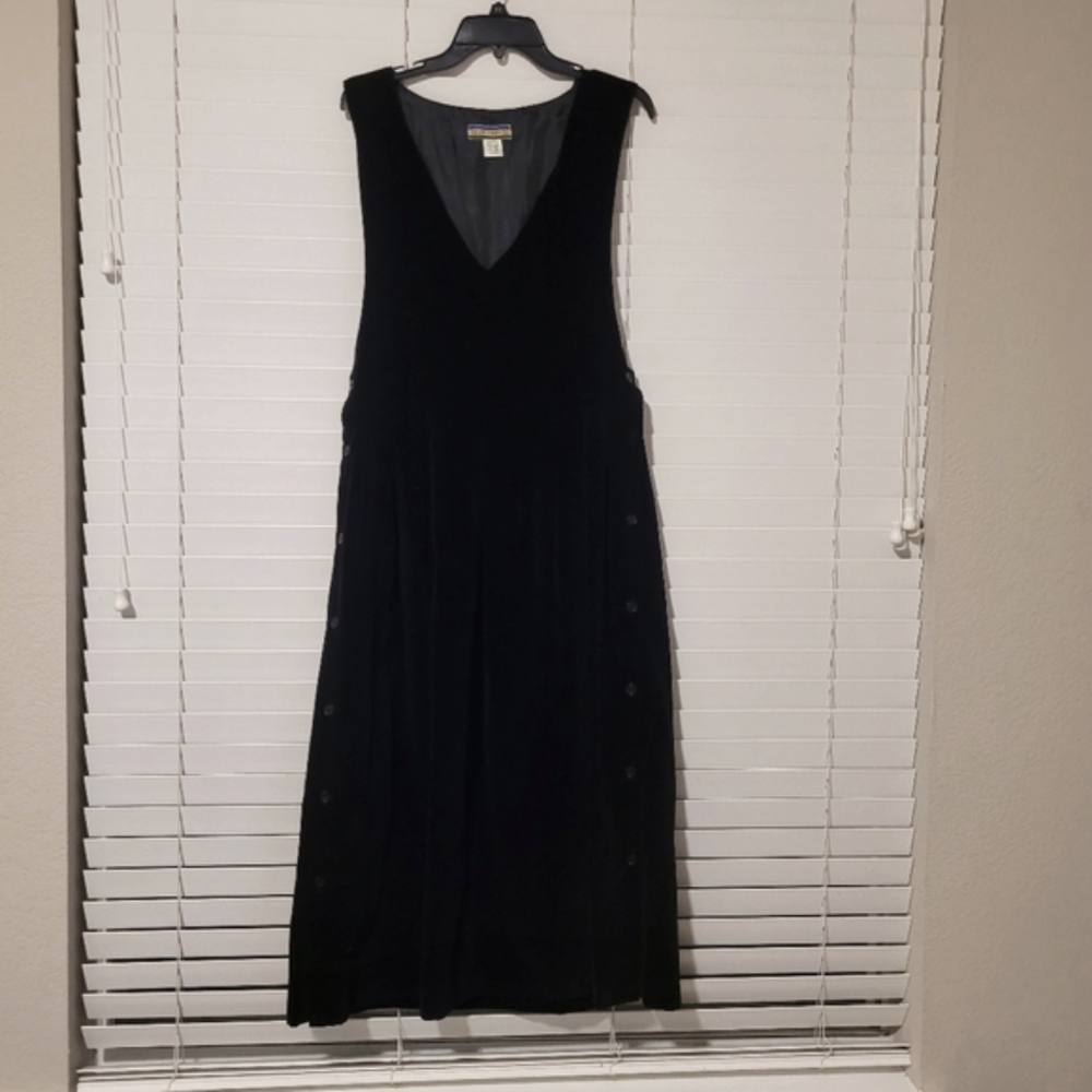 Elegant Black Backless Dress